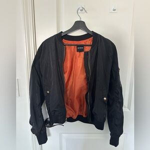 Black bomber jacket *Size S*